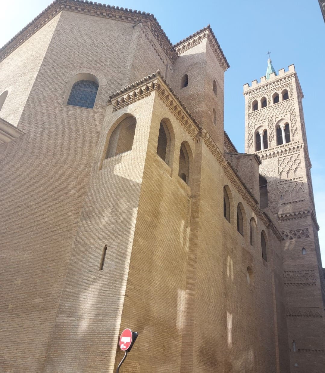 En este momento estás viendo La Torre de la Iglesia de San Gil Abad de Zaragoza