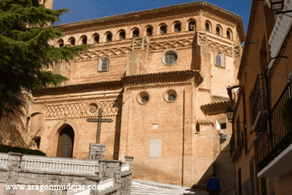 Fachada principal. Lado sur (Foto J.A. Tolosa).