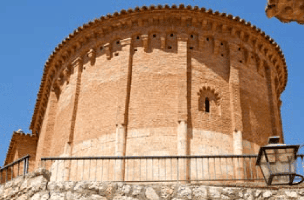 Ábside de la iglesia de san juan (Foto J.A. Tolosa)