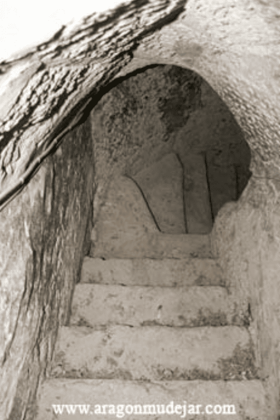 Interior de la torre (tapial de yeso). Foto J.A. Tolosa.