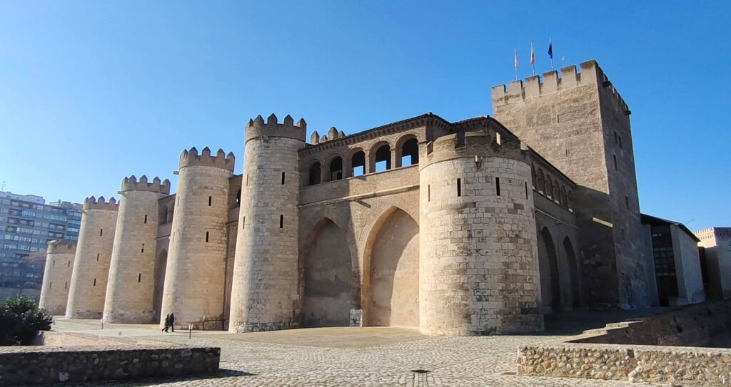 Palacio de la Aljafería. Monumento representativo de la arquitectura saraqustí. Foto J. Peña.